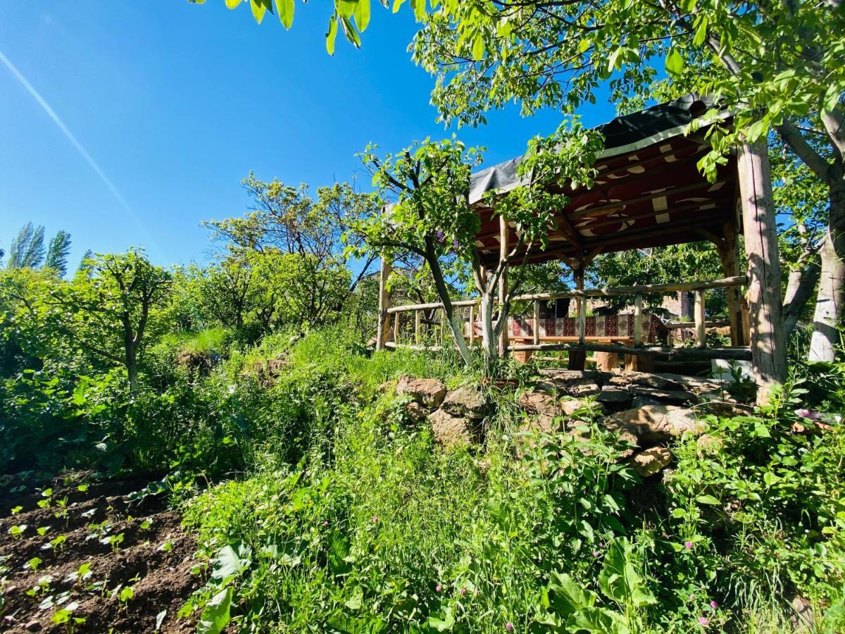 Byurakan Guesthouse & Cottage Exterior foto